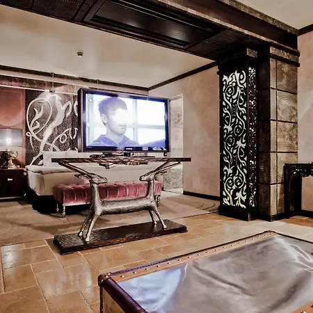 酒店 Royal Castle Design &