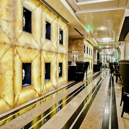 酒店 Royal Castle Design &