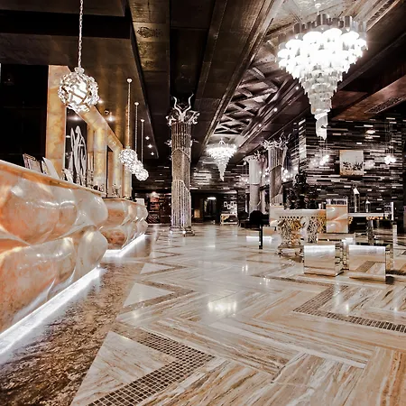 酒店 Royal Castle Design & 5*