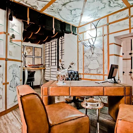 Royal Castle Design & 5* 埃勒尼特
